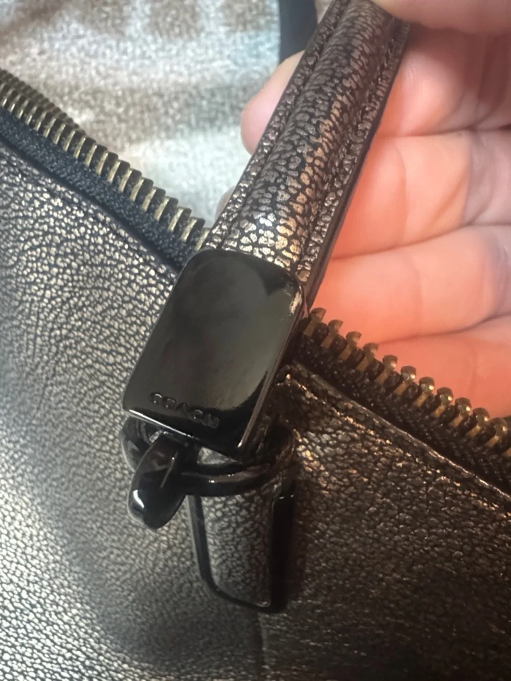 Coach Kelsey Metallic Gold Crackle Leather Tote Bag With Zipper Closure- - Picture 8 of 9